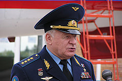 Vladimir Mikhailov, Director of the Directorate of Air Force programs UAC, ex-Commander-in-Chief of the Russian air force © Roman Gusarov. - 698