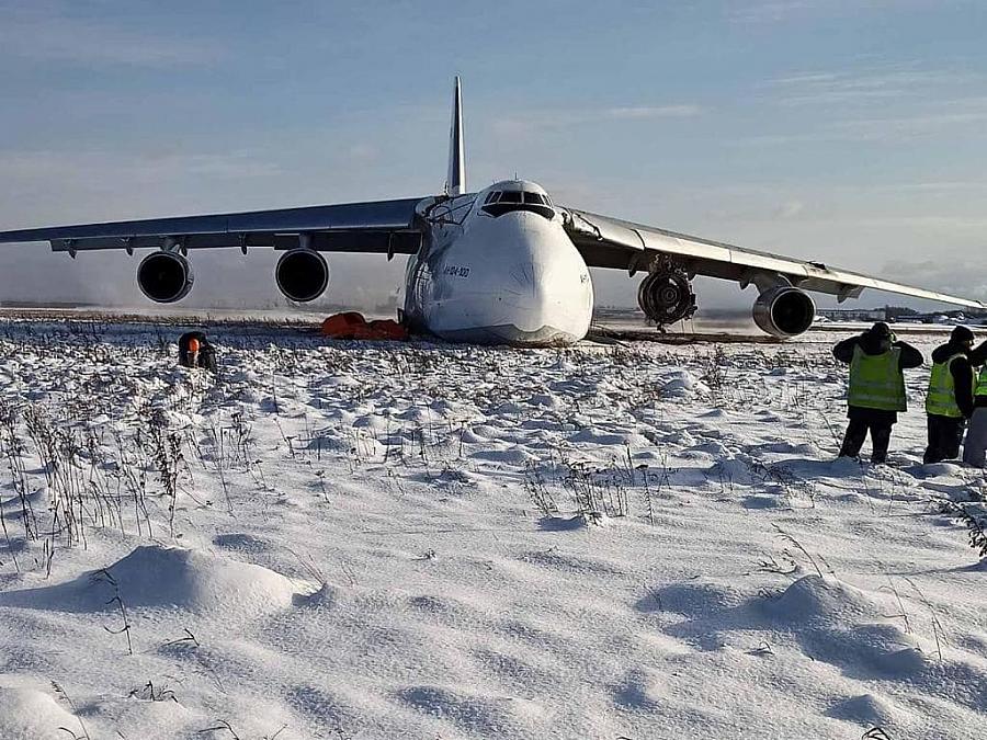 VolgaDnepr Airlines’ An124100 made an emergency landing in
