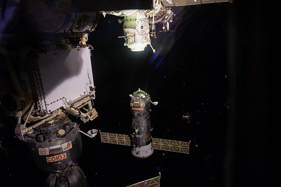Spacewalk To Inspect Hole In Soyuz Ms 09 Spacecraft S Hull Cancelled Over Aborted Rocket Launch