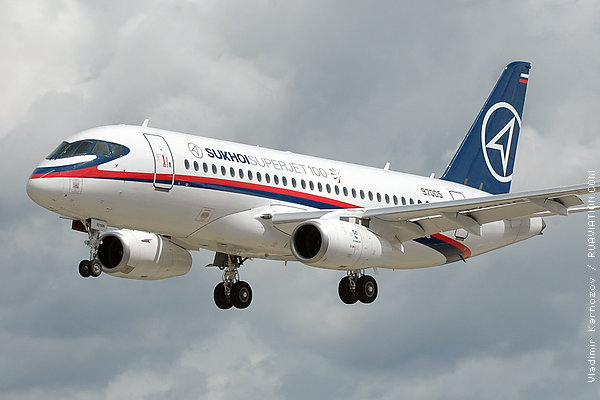 Sukhoi SSJ-100 at airshow Farnborough 2010
