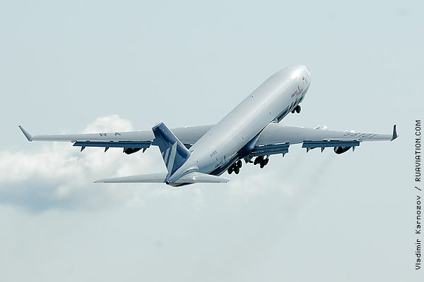 Il-96-400T Polet Airlines